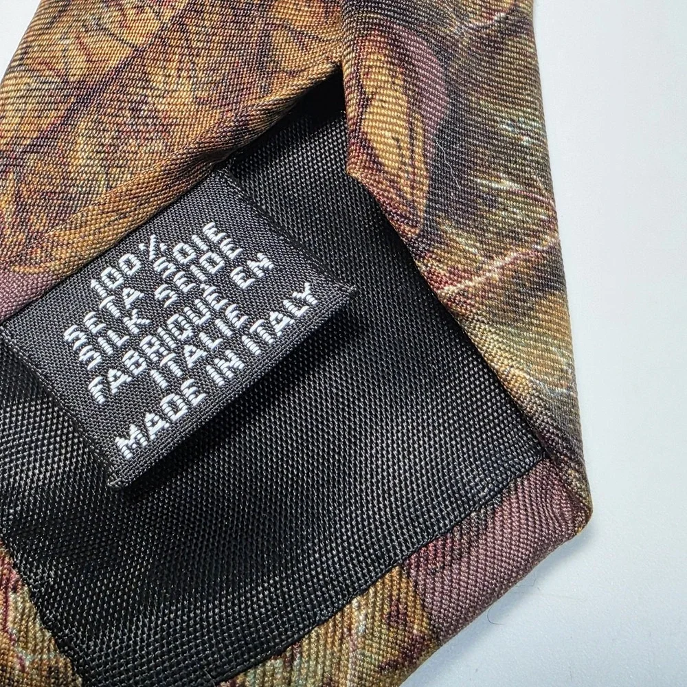 Hugo Boss Luxury Tie Leaves Camo Hunter Pattern Printed 100% Silk Necktie‎ Italy